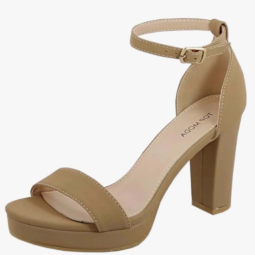 Top Moda women’s minimalist office business casual tan/nude heels- NWT